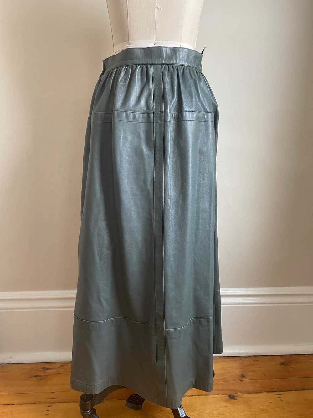 1980’s | Escada | Green Leather Skirt - image 6