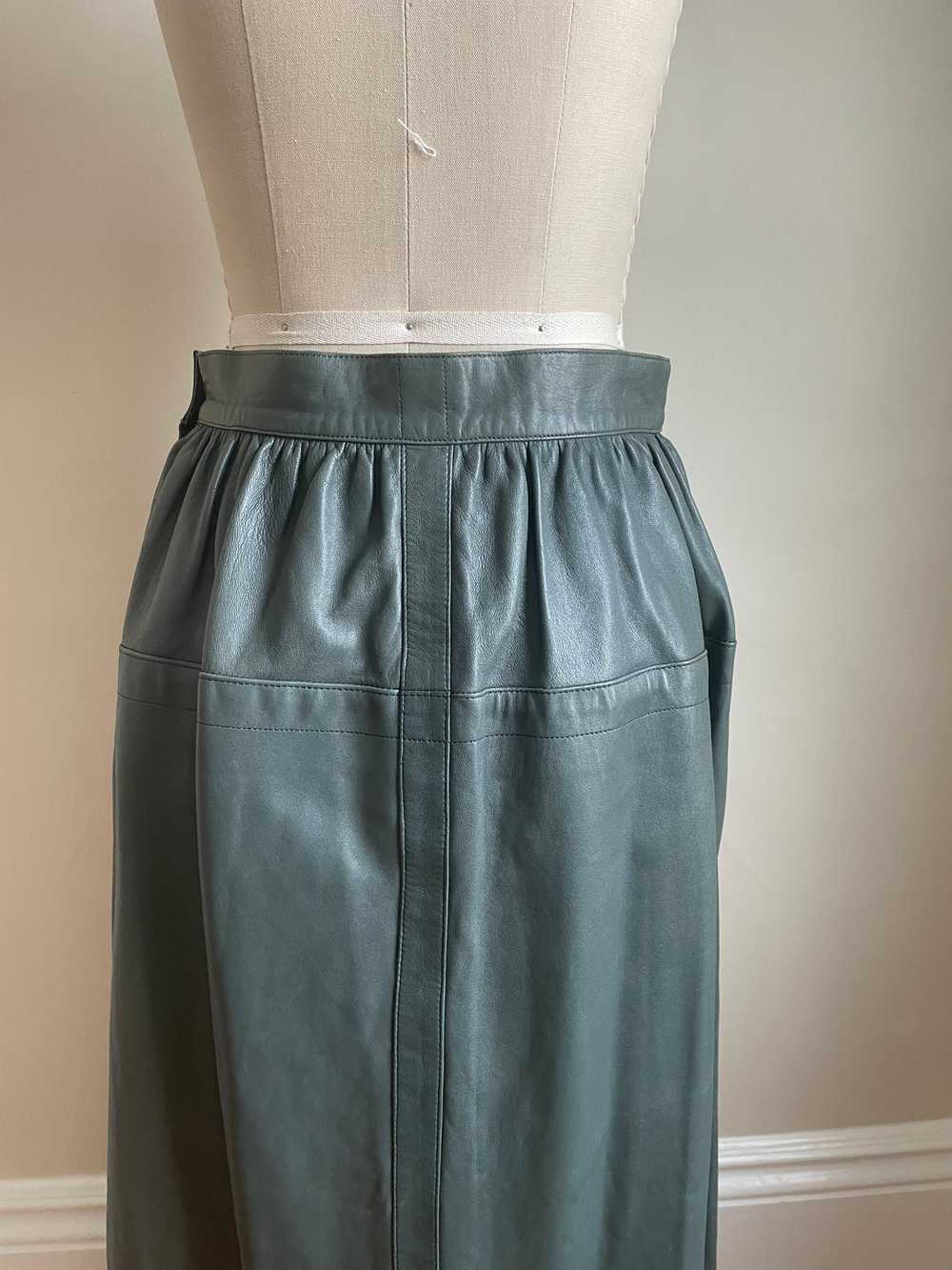 1980’s | Escada | Green Leather Skirt - image 7
