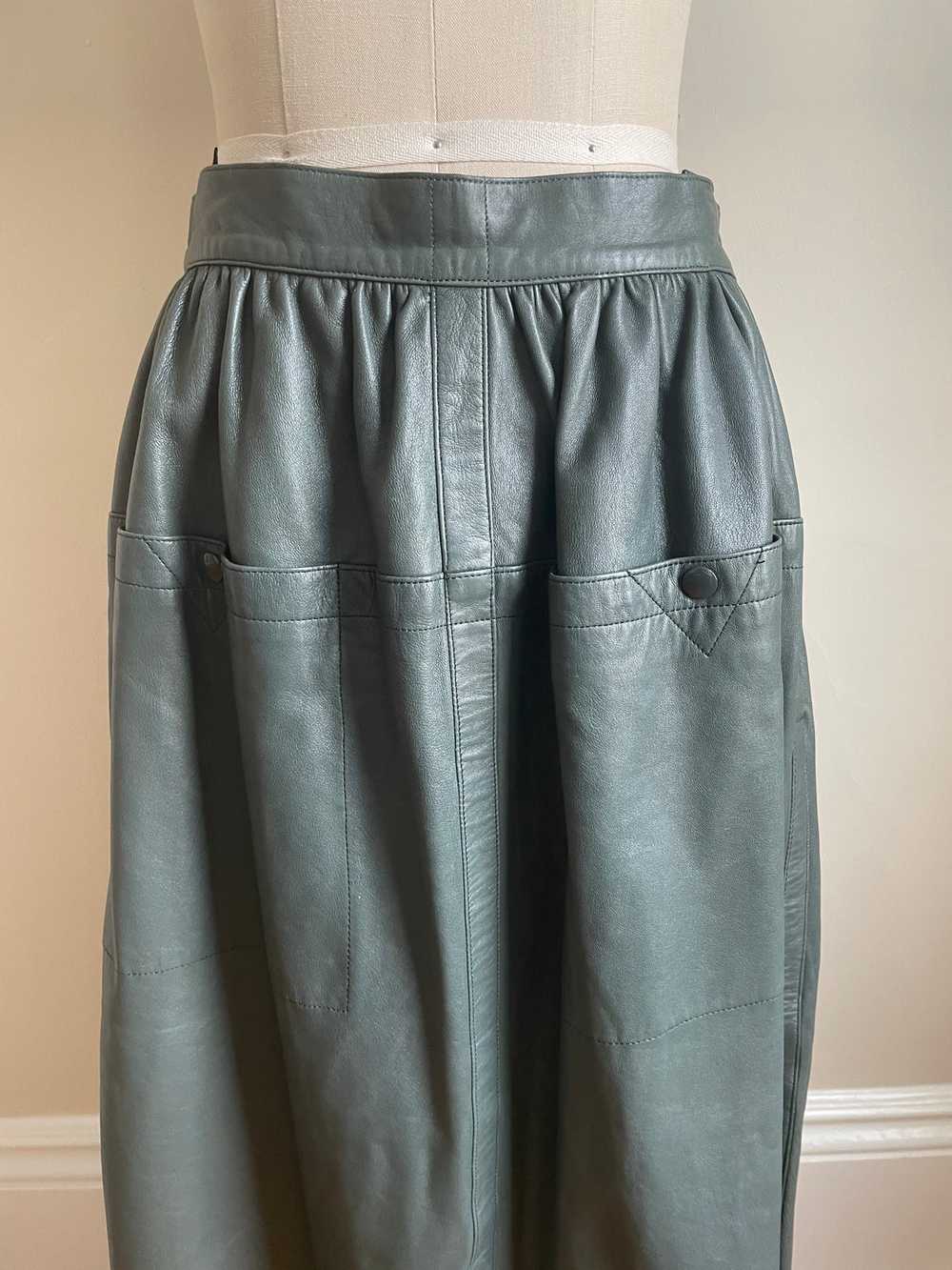 1980’s | Escada | Green Leather Skirt - image 8