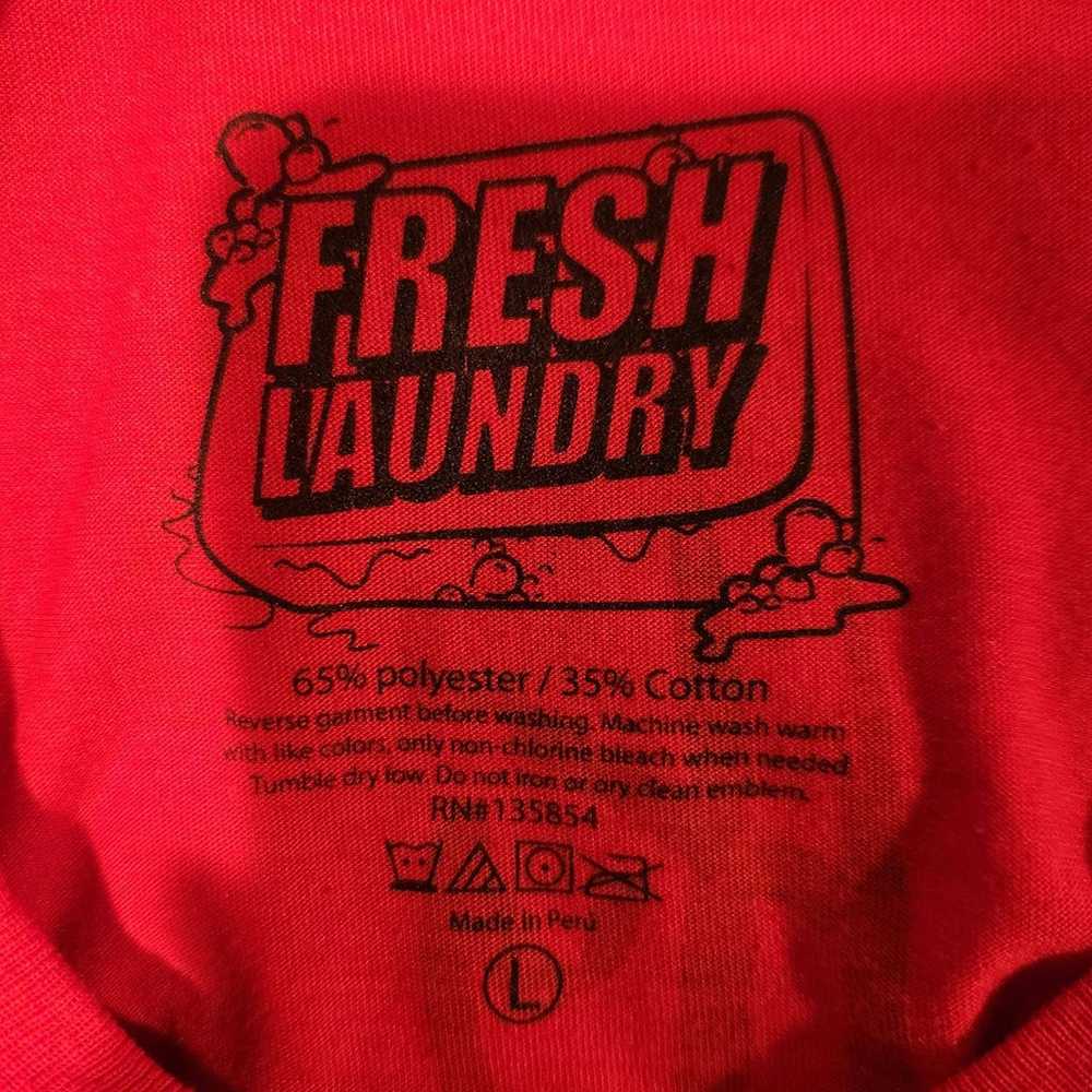 Fresh Laundry Royalty Graphic T shirt Men's Size … - image 6