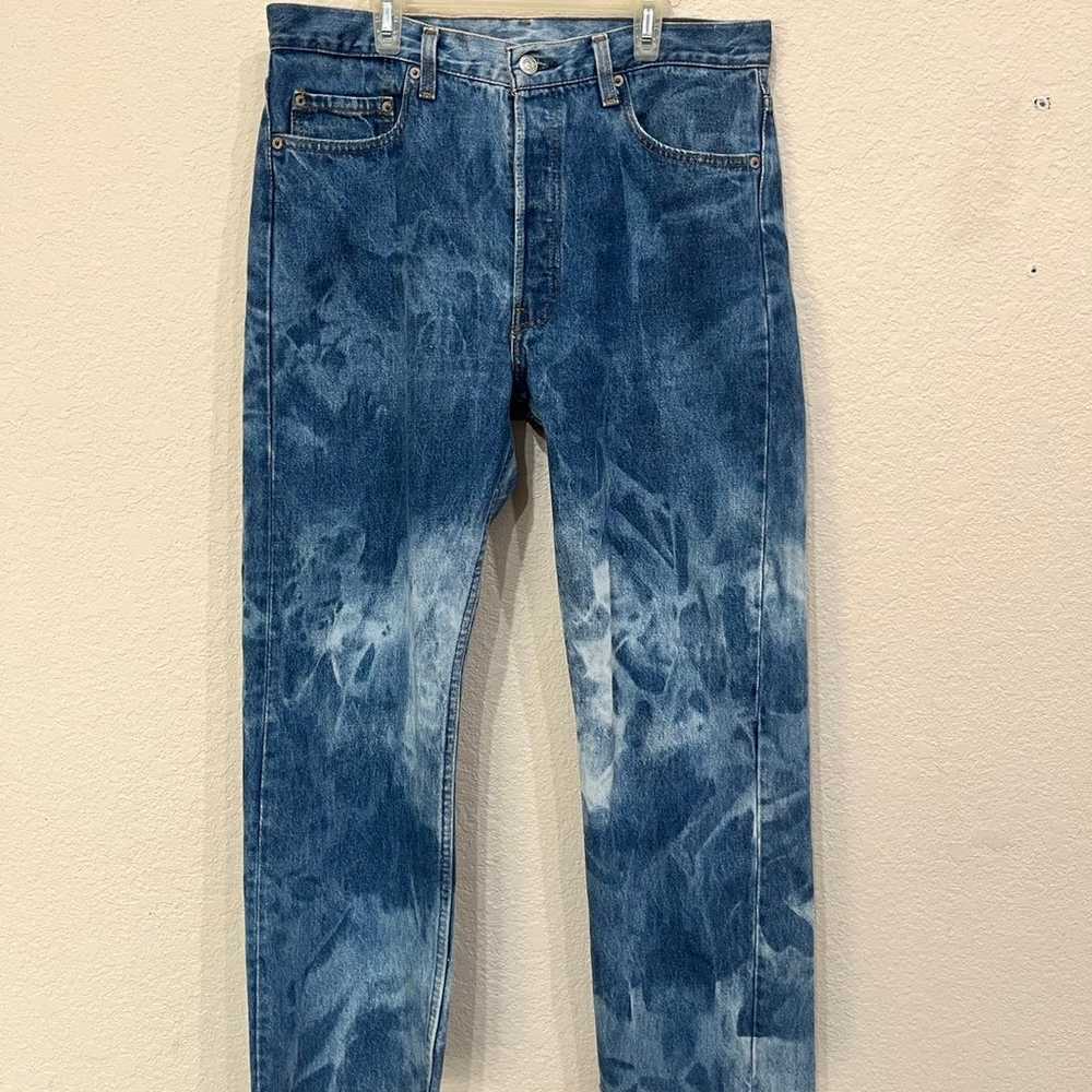 Vintage distresssed Levi jeans - image 2