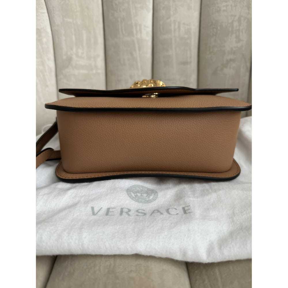 Versace La Medusa leather crossbody bag - image 10