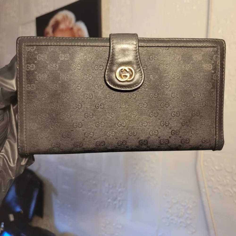 Gucci Interlocking leather wallet - image 3