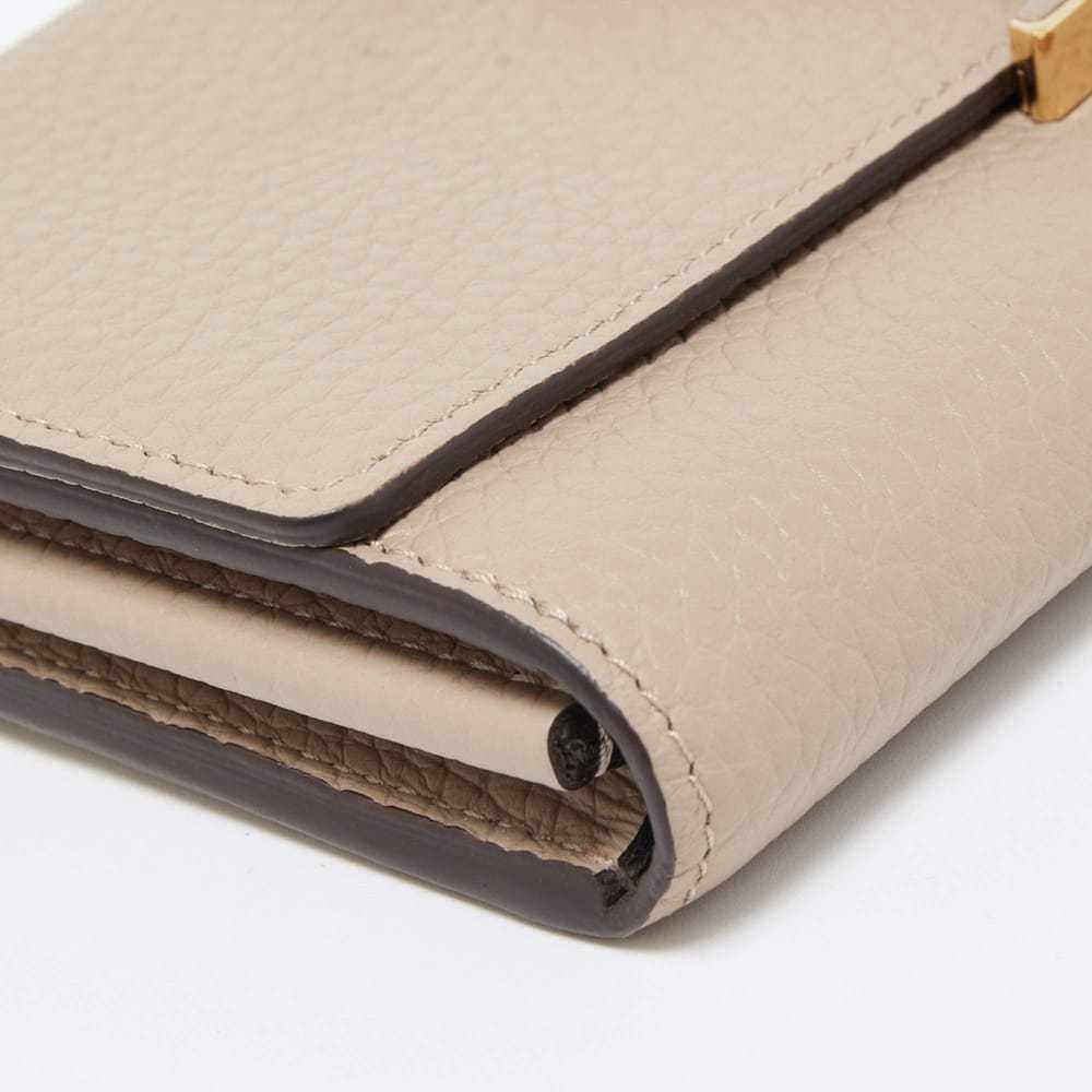 Louis Vuitton Capucines leather wallet - image 10