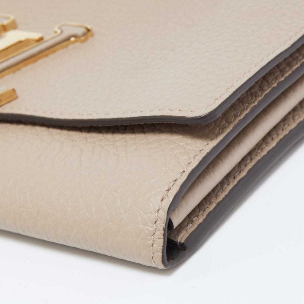 Louis Vuitton Capucines leather wallet - image 11
