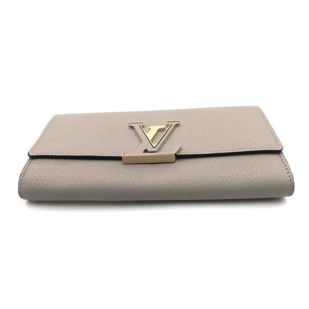 Louis Vuitton Capucines leather wallet - image 7