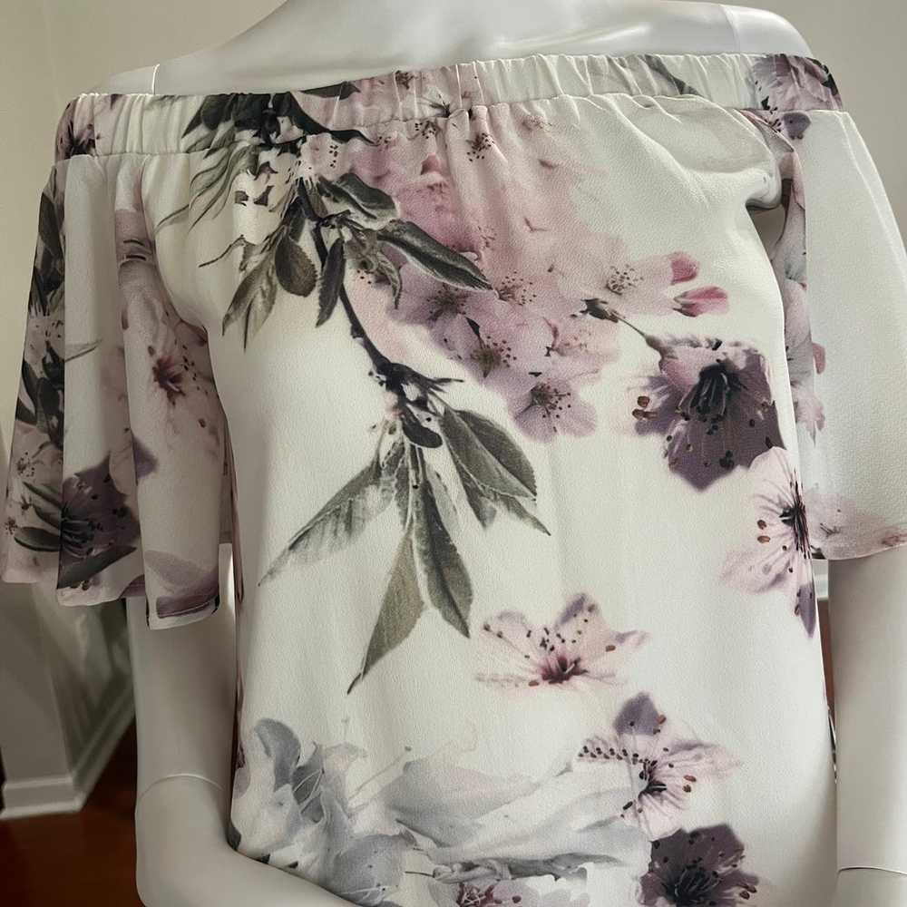 Ivory Floral Print Off-the-Shoulder Shift Dress - image 8