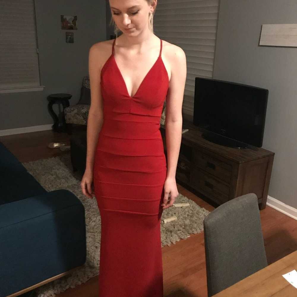 red prom dress - image 4