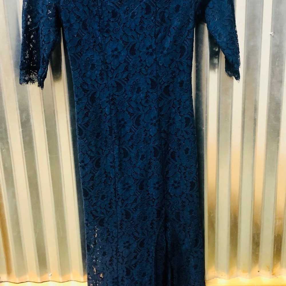 NWOT Lulus The Only One navy blue mermaid lace dr… - image 4
