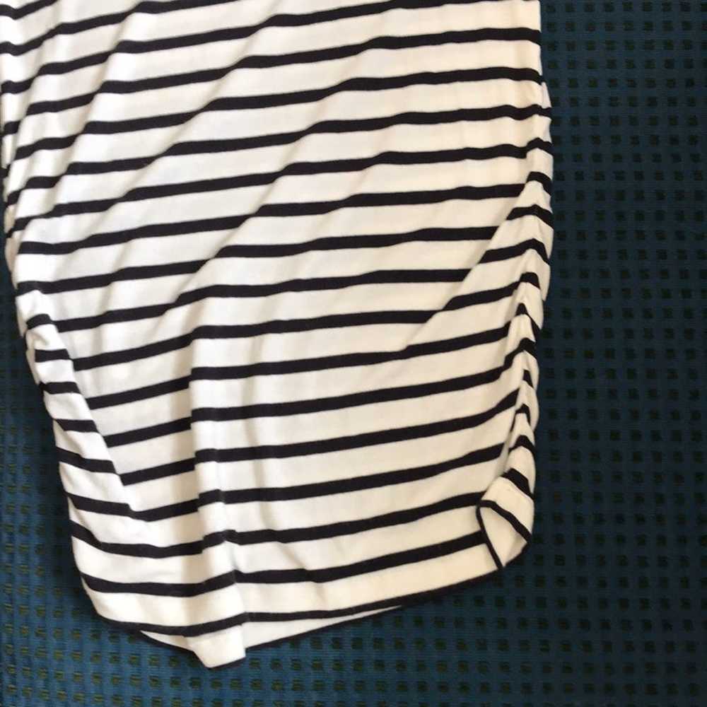 Alice + Olivia Navy & White T-Shirt Dres - image 7