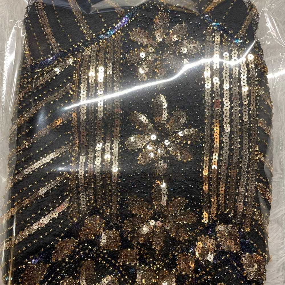 GOLD 1920S SEQUINED FLAPPER DRESS - image 6