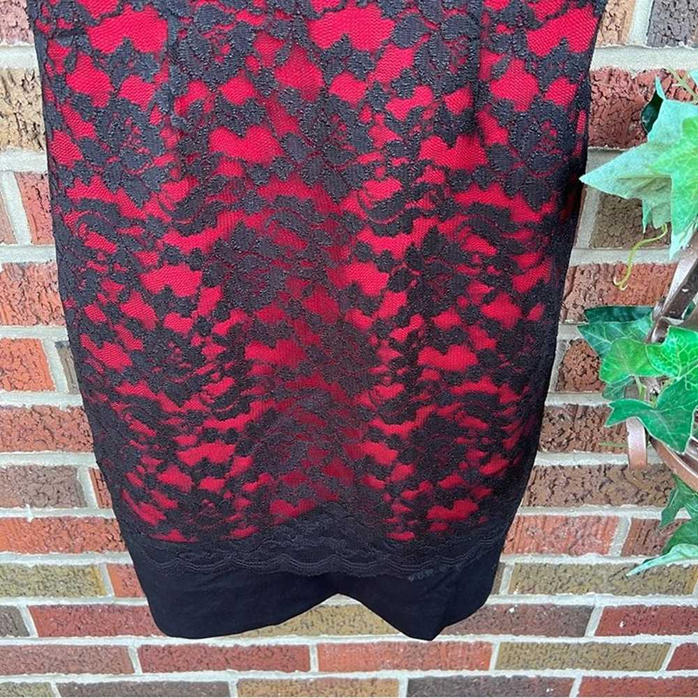 Nicole Miller Black and Red Floral Lace Sleeveles… - image 3