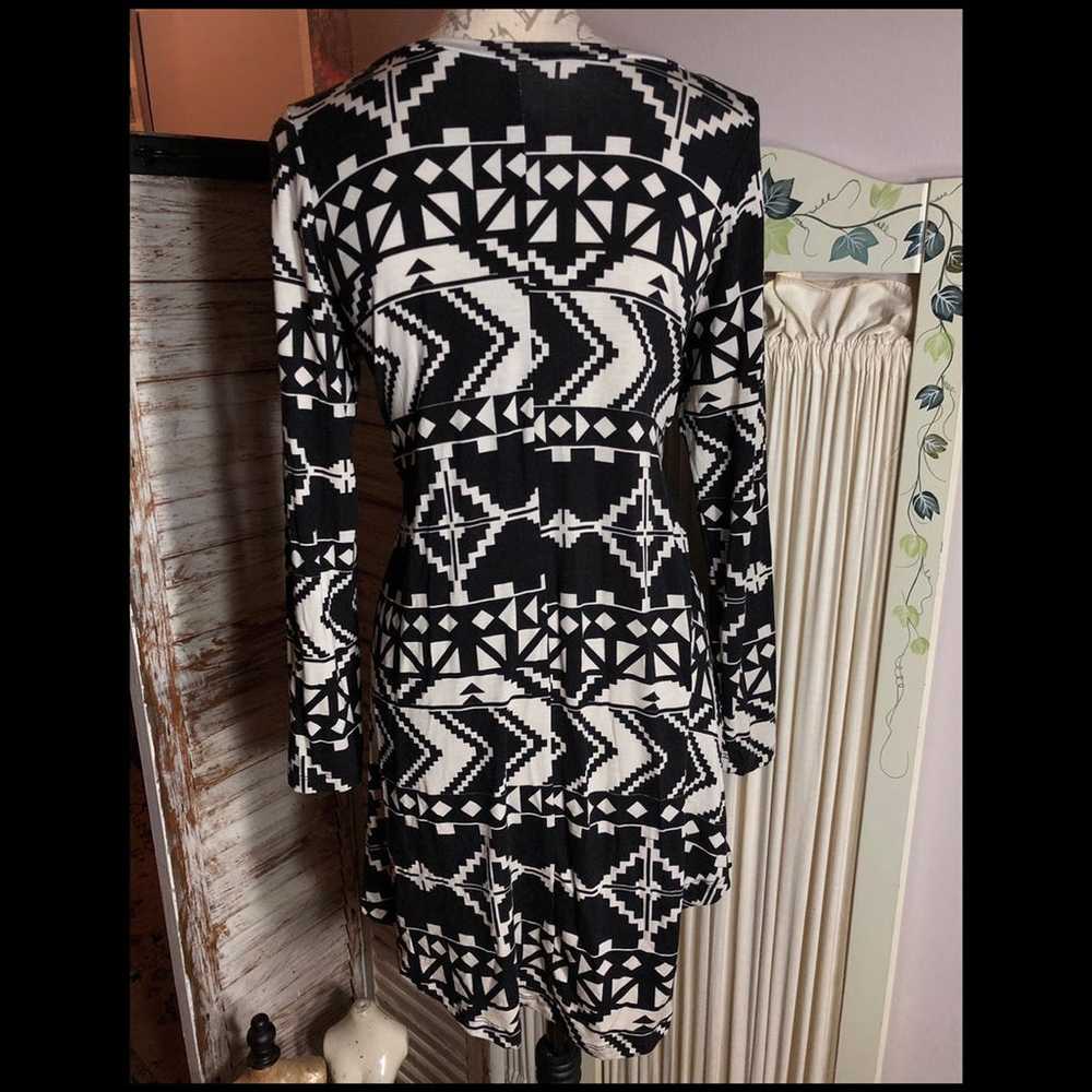 NWOT-L-POPANA BEIGE/BLACK AZTEC DRESS - image 6