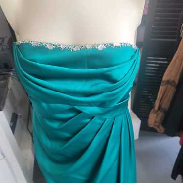 David’s Bridal emerald green gown