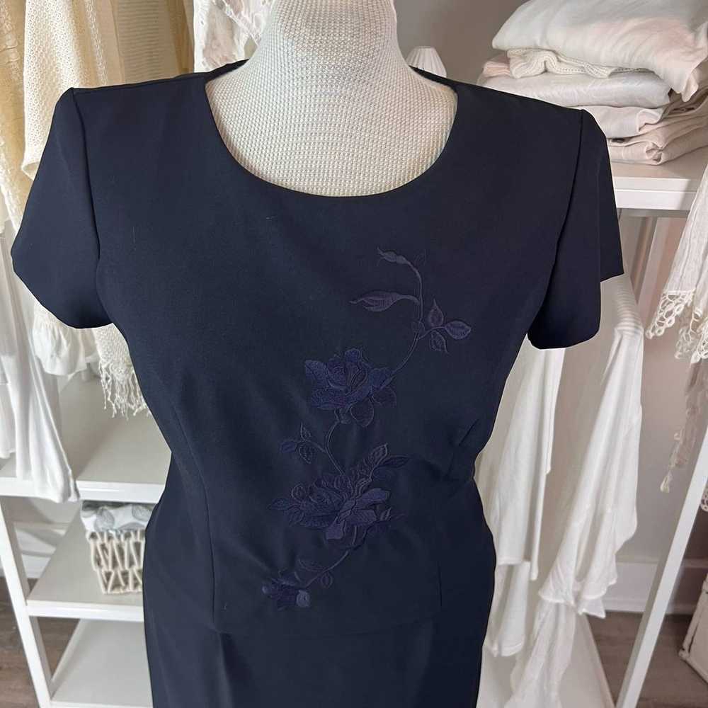 R J & Co. Women's size 14 dark blue floral embroi… - image 2