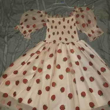 Puffy strawberry dress XL - image 1