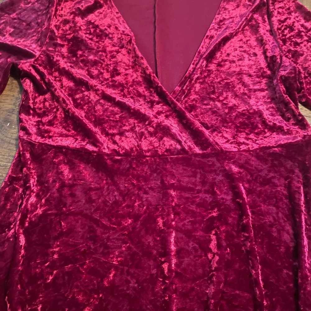 Red velour dress 2X new - image 2