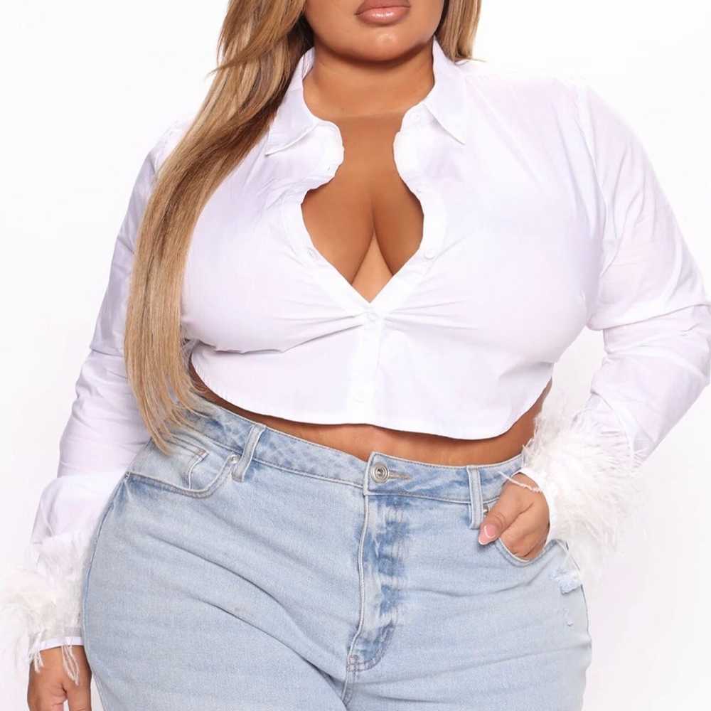 Plus size white button down feather crop top 3x - image 1