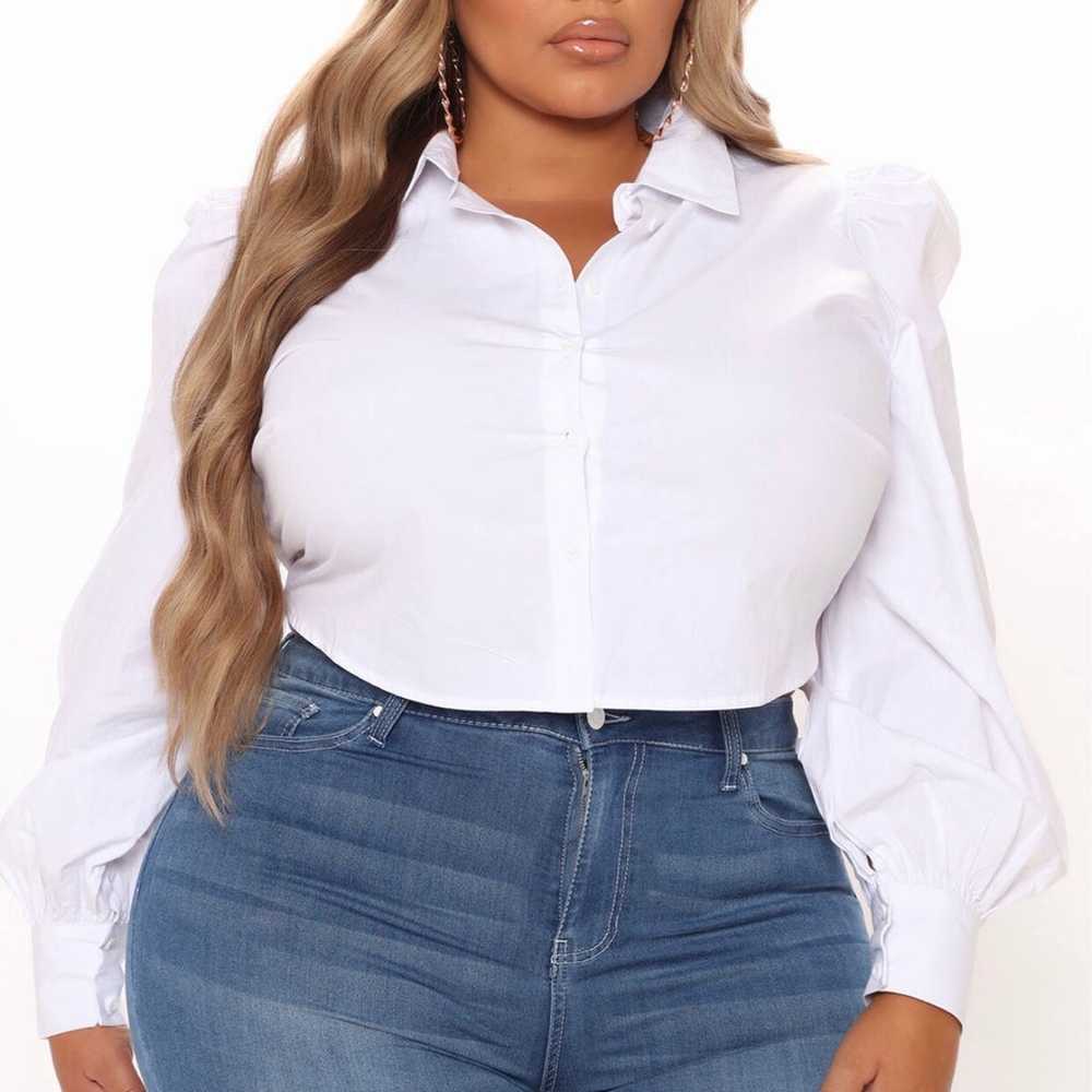 Plus size white button down feather crop top 3x - image 2