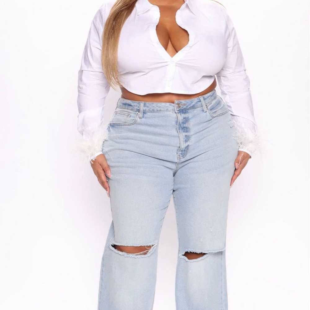 Plus size white button down feather crop top 3x - image 3
