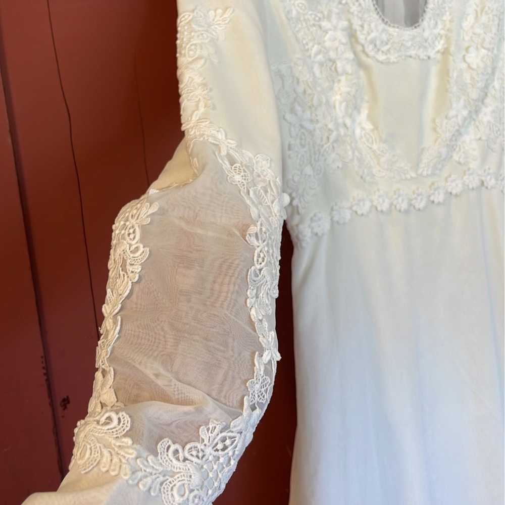 Wedding dress - image 11