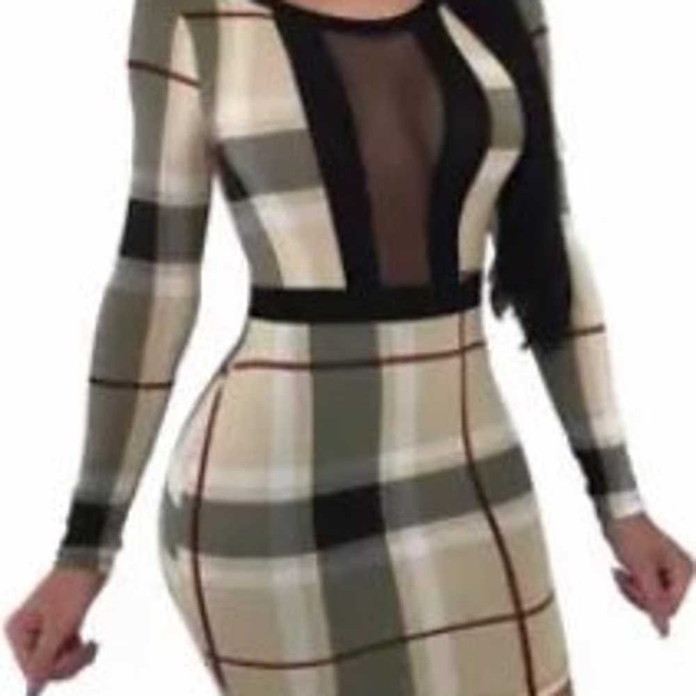 Plaid novacheck dress - image 2