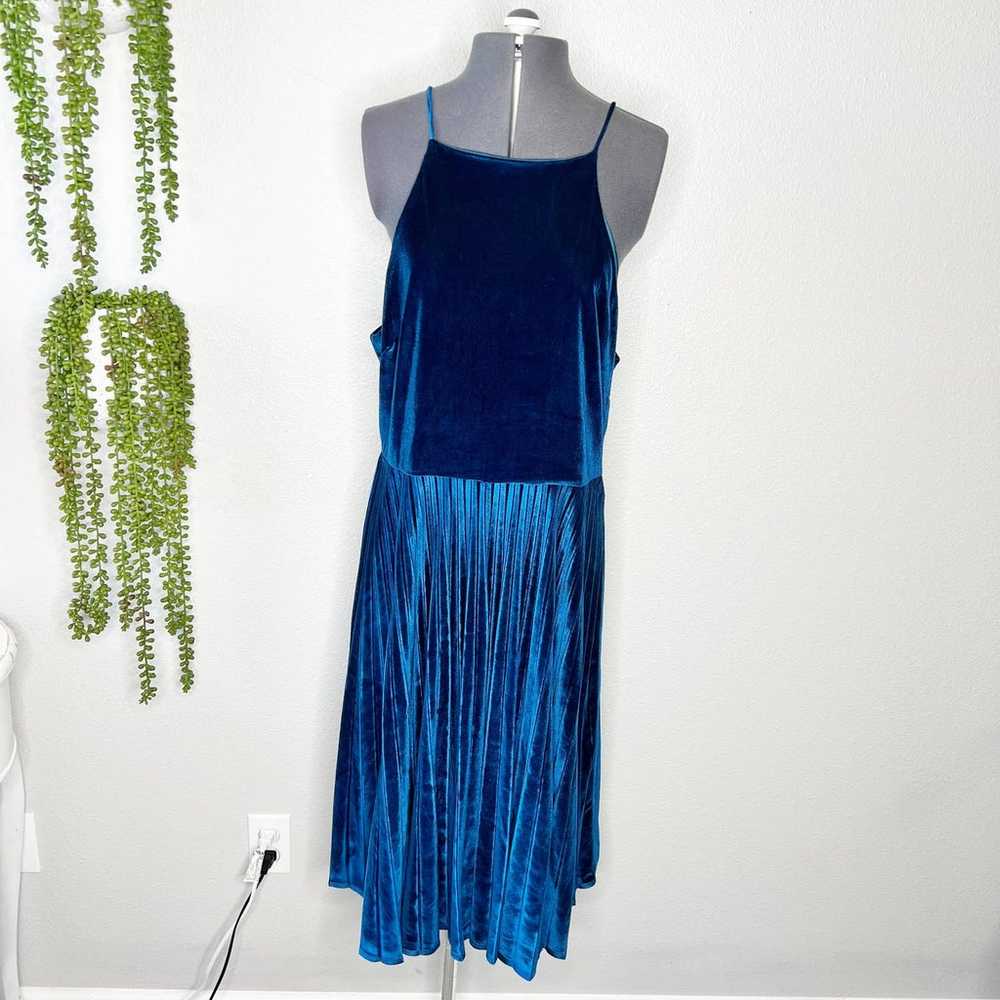 Chelsea28 Blue Velvet Sleeveless High Neck Dress … - image 10