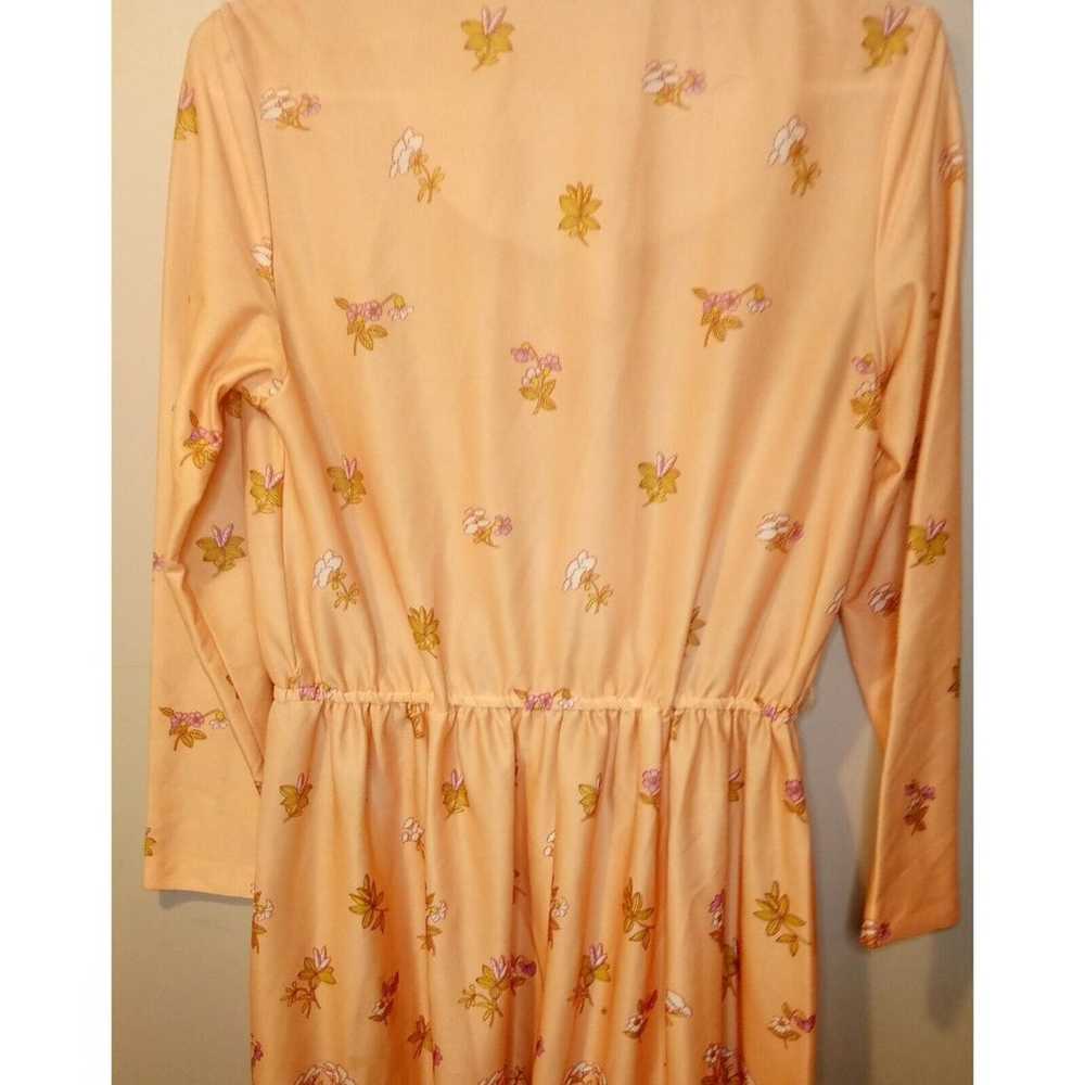 VTG 60s 70s retro Peach Floral full skirt midi dr… - image 10