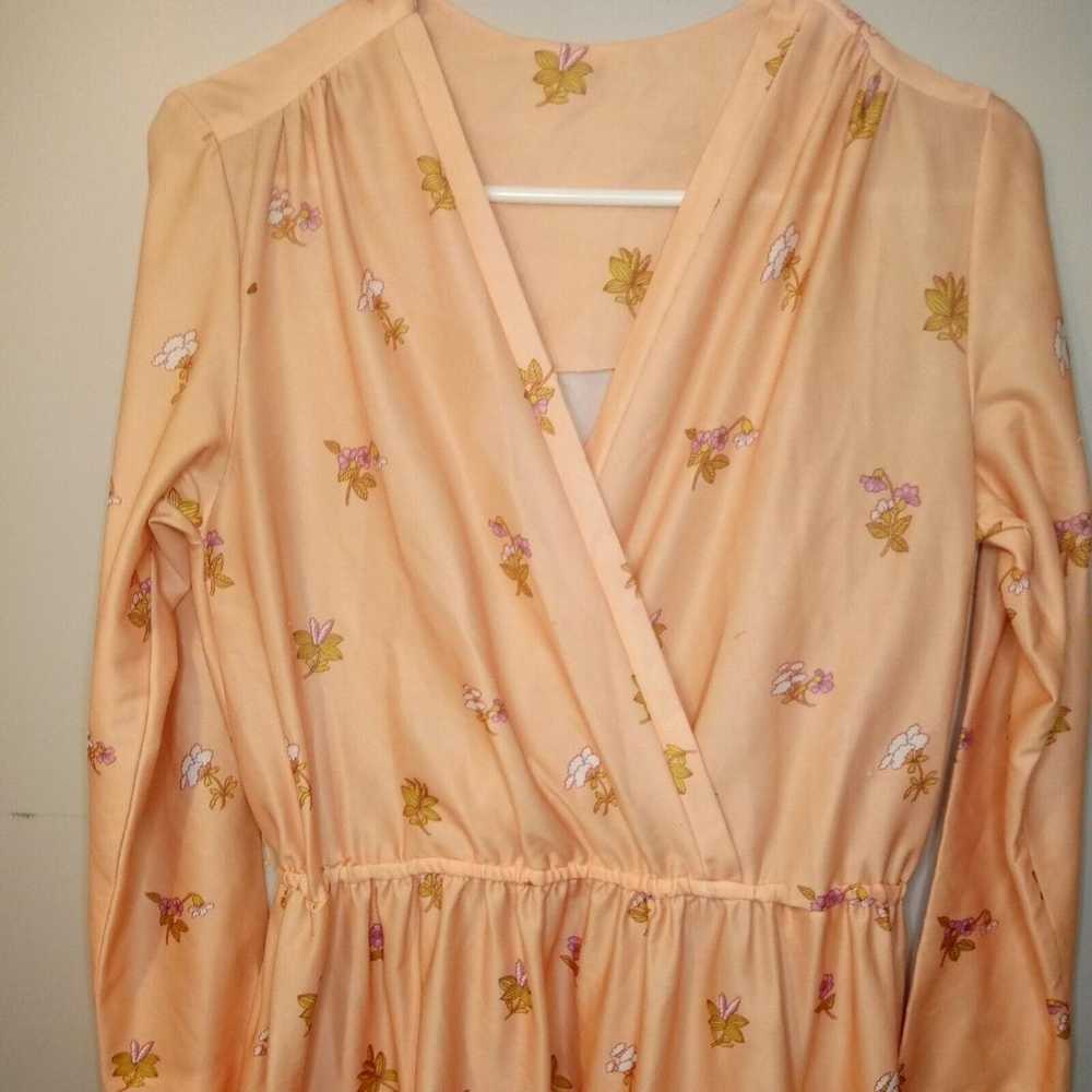 VTG 60s 70s retro Peach Floral full skirt midi dr… - image 4