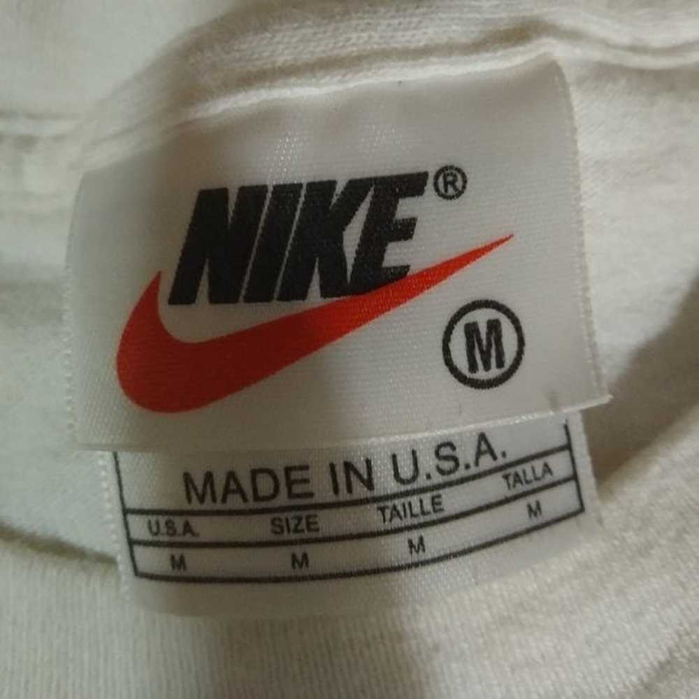 Vintage Nike USA Embroidered Flag Logo T-Shirt - image 6