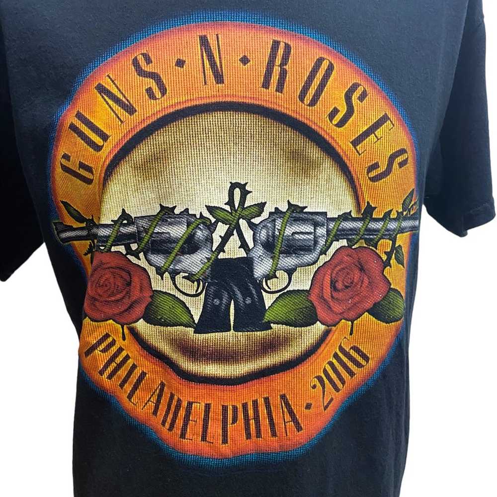 Guns n Roses 2016 Philadelphia tee shirt - image 2