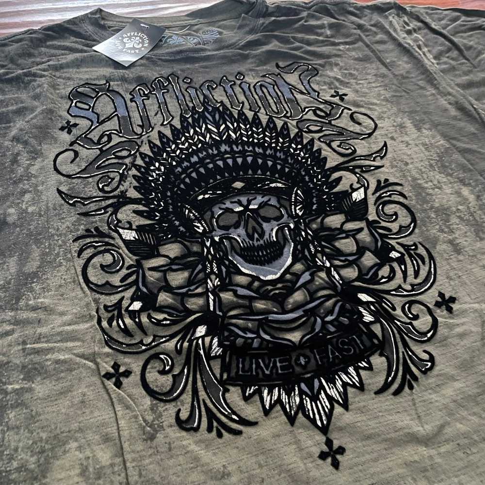 NEW AFFLICTION LIVE FAST SPIRAL SHADOWS GREEN T-S… - image 4