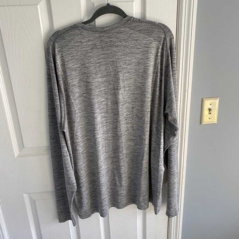 Lululemon men’s grey long sleeved swiftly t-shirt… - image 3