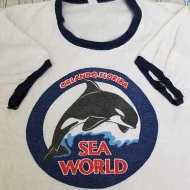 Vintage 70s 80s Sea World Orlando Shirt