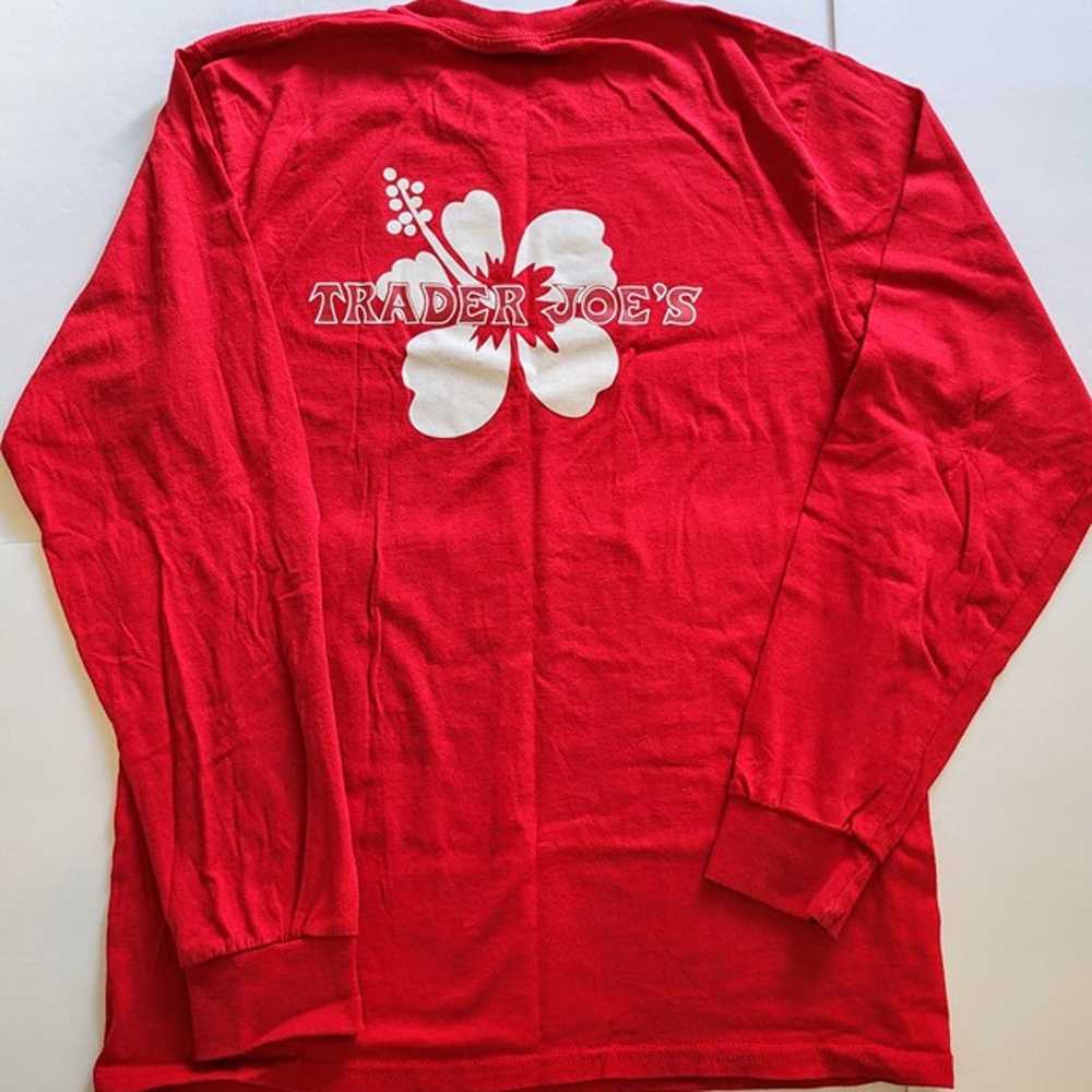 LOT 3 - Trader Joe's T-Shirt Sz Med (1) Short & (… - image 8