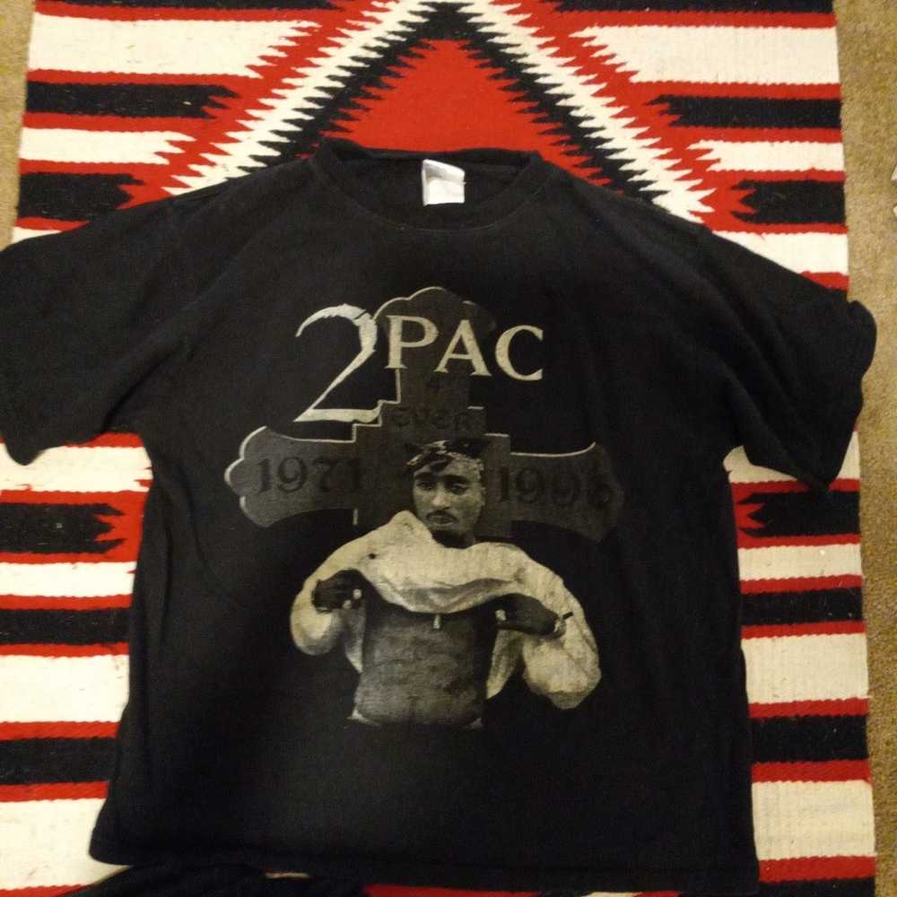 2pac Tupac vintage memorial 90s tee shirt size la… - image 1