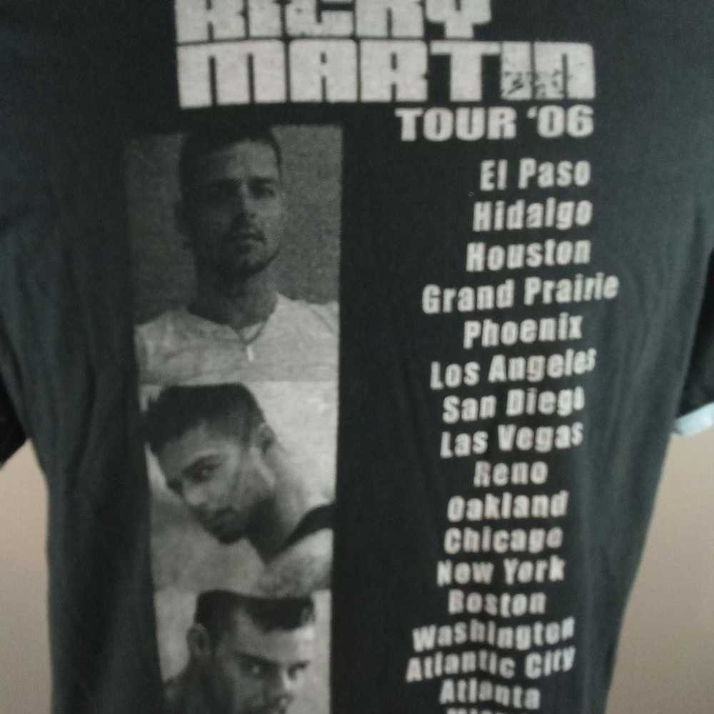 2004 Ricky Martin concert T-shirt XL - image 4