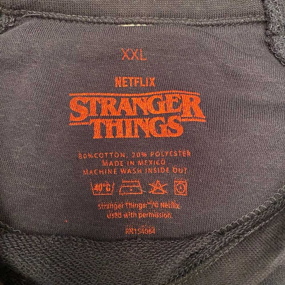 Netflix Exclusive Stranger Things Sweatshirt Size… - image 3