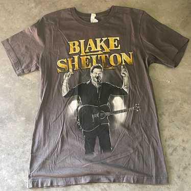 Canvas Blake Shelton Tour 2017 T-shirt - image 1