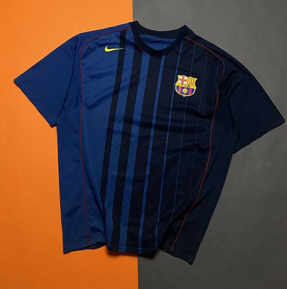 F.C. Barcelona × Nike × Soccer Jersey Vintage Bar… - image 1