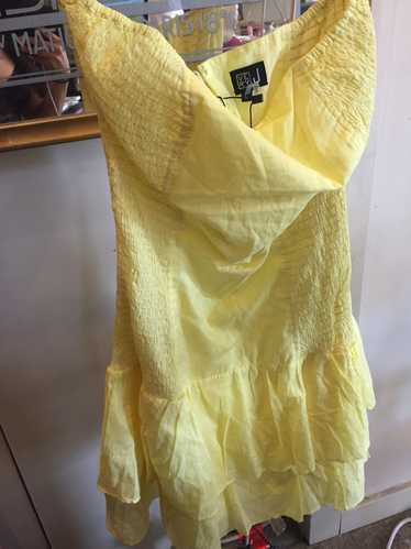 Very J Yellow Strapless Dress