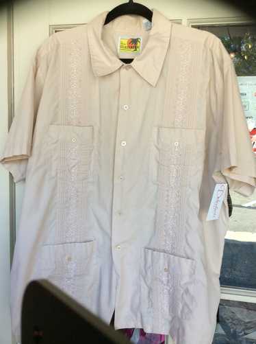 Y. A. Bera Guayabera Shirt Size M. A beautifully designed.