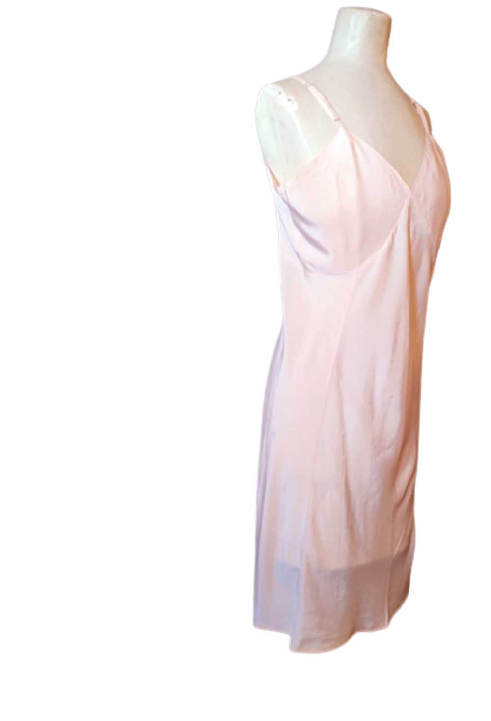 Pale Pink 1940s Vintage Larger Size Rayon Blend F… - image 4