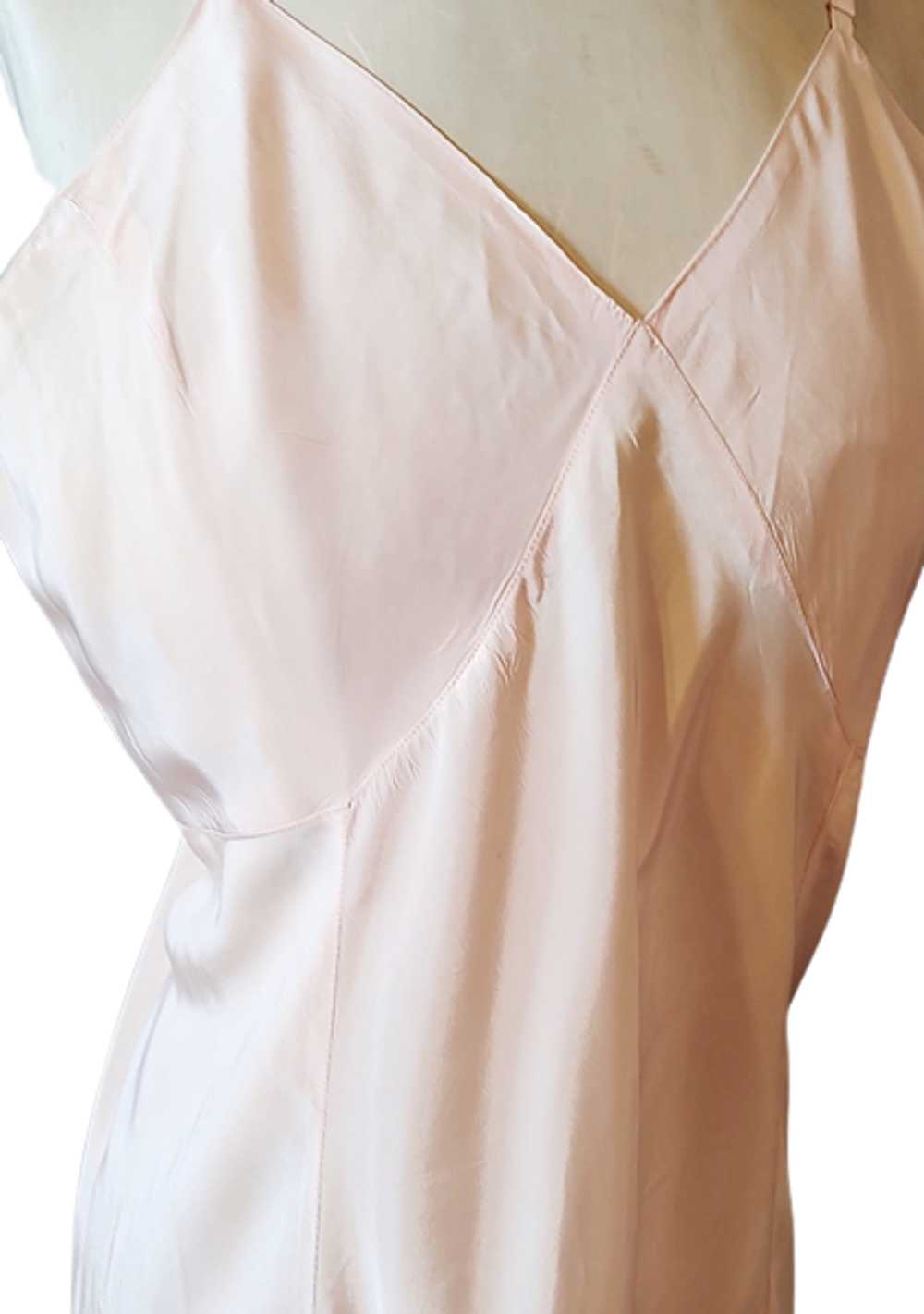 Pale Pink 1940s Vintage Larger Size Rayon Blend F… - image 6