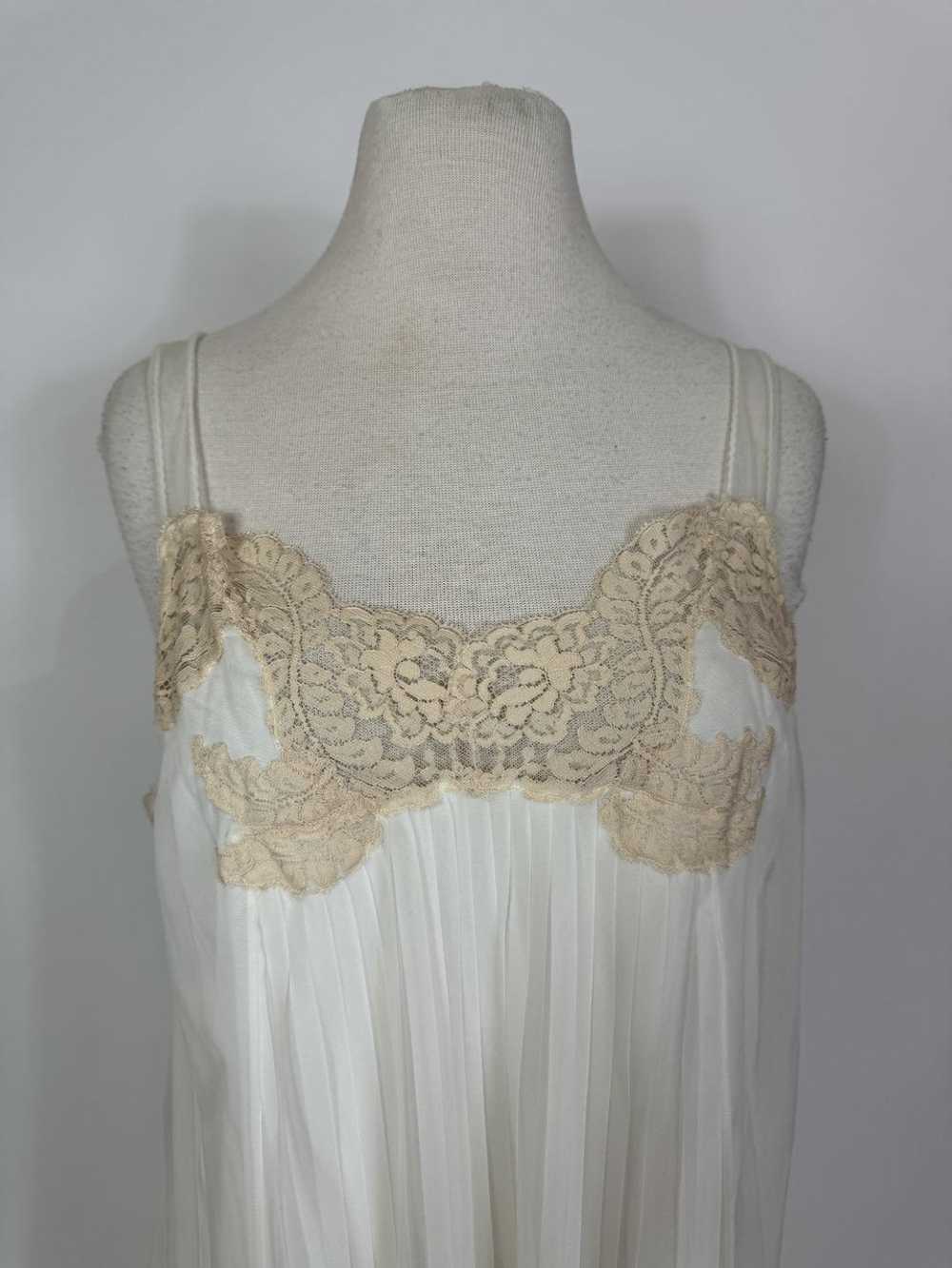 1960s White Pleated Chiffon Lace Trim Slip Dress - image 2