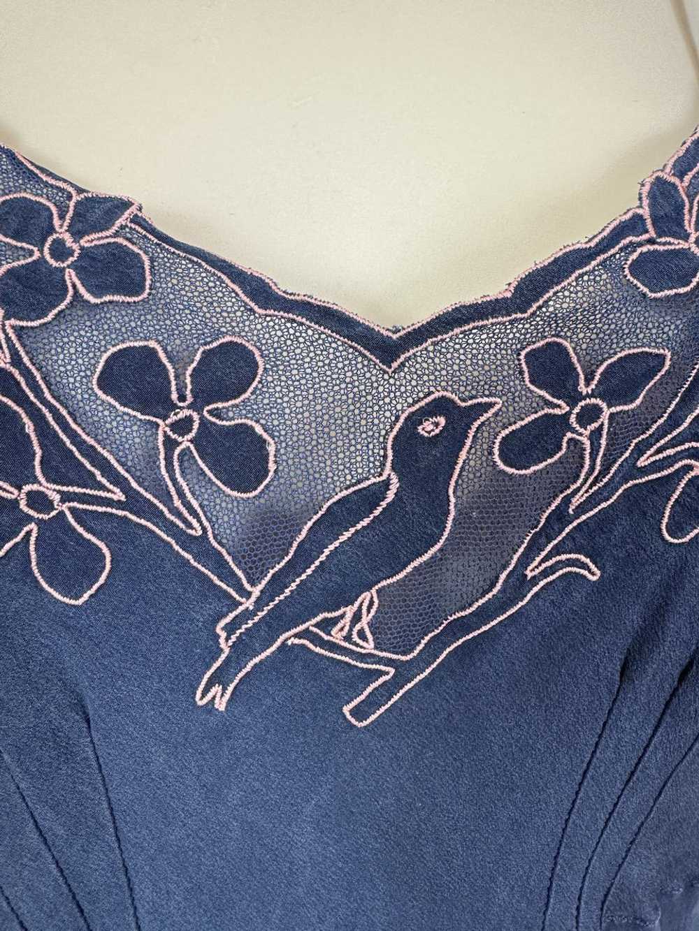 1930s - 1940s Najla Blue and Pink Bird Embroidere… - image 3