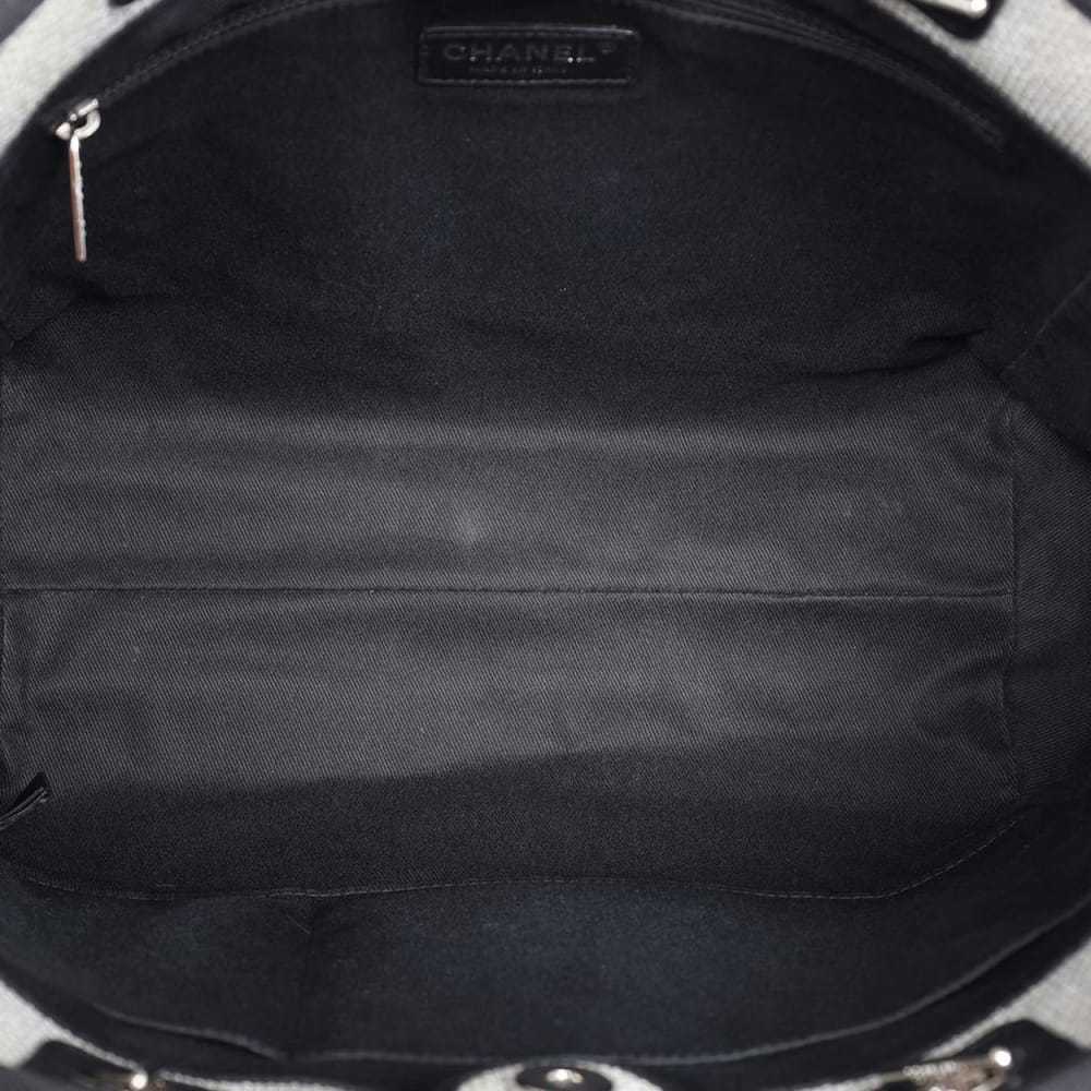 Chanel Deauville leather handbag - image 10
