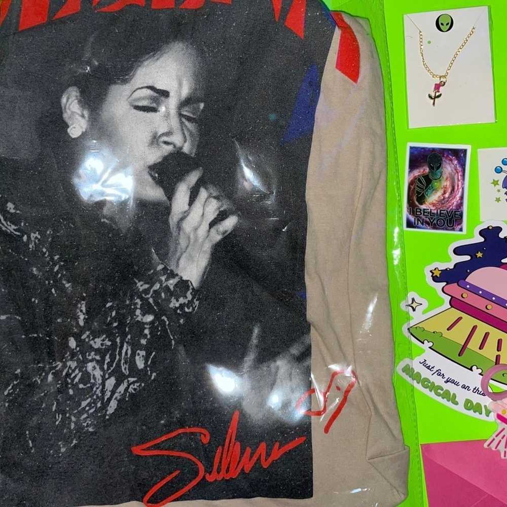 Brand new Selena Quintanilla pop art signature sh… - image 3