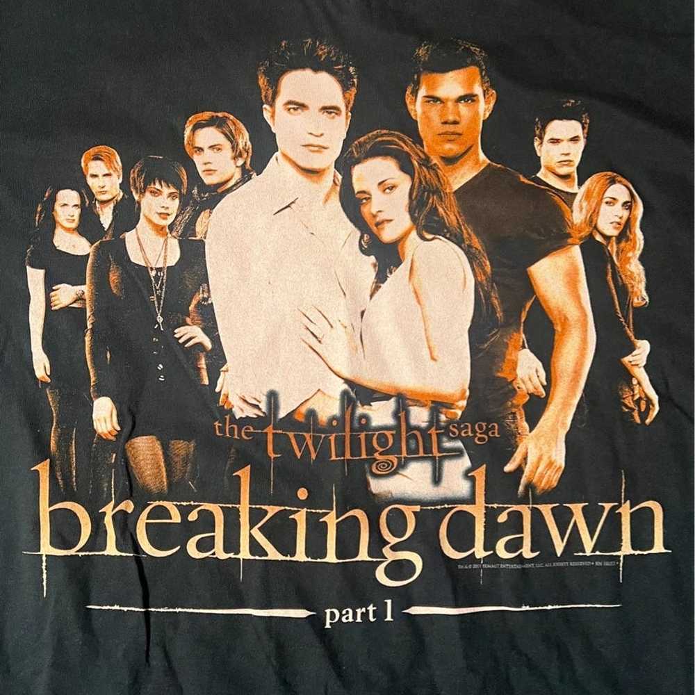 2011 twilight breaking dawn part 1 shirt - image 2