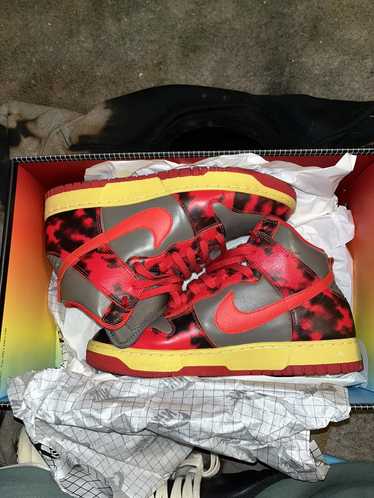 Nike × Streetwear Nike Dunk High 1985 Red Acid Was